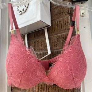 Victoria’s Secret Lace Padded Push Up Bra